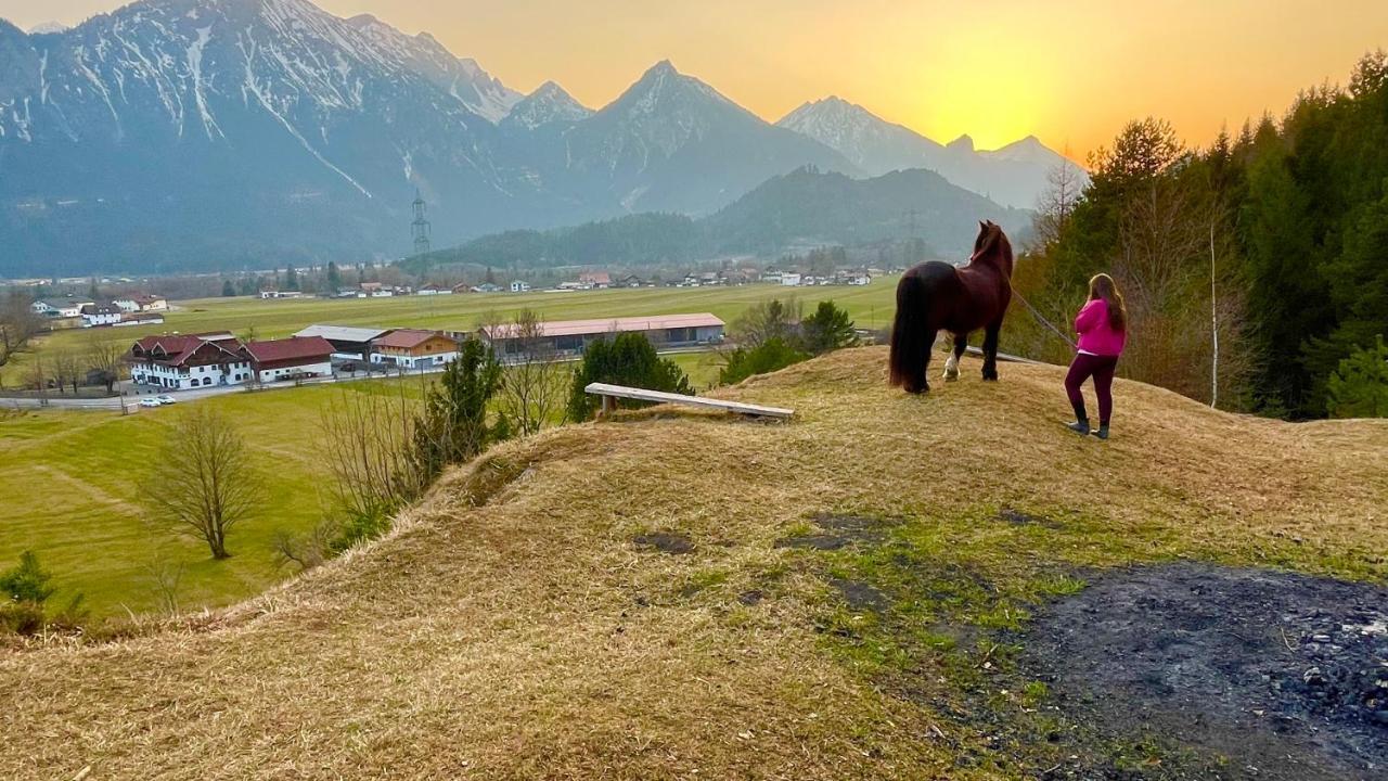 Апартаменты Gutshof Zum Schluxen Пинсванг Экстерьер фото